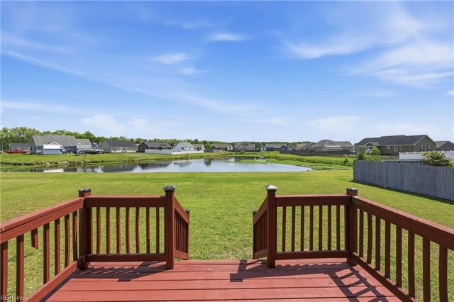 808 Compass DR, Elizabeth City, NC 27909