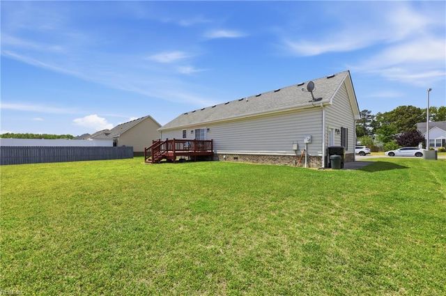 808 Compass DR, Elizabeth City, NC 27909