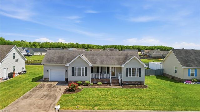 808 Compass DR, Elizabeth City, NC 27909
