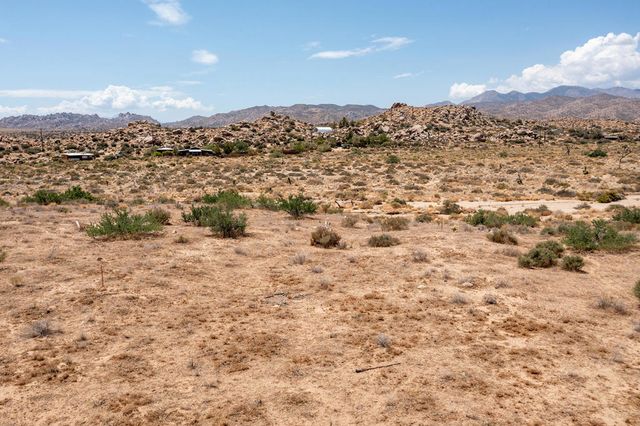 201 Pipes Canyon Road, Pioneertown, CA 92268