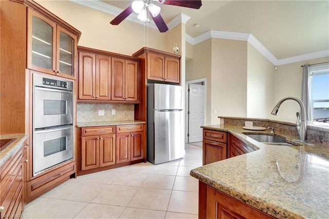 6140 River Shore CT, North Fort Myers, FL 33917