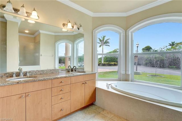 6140 River Shore CT, North Fort Myers, FL 33917