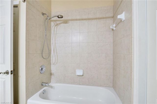 6140 River Shore CT, North Fort Myers, FL 33917