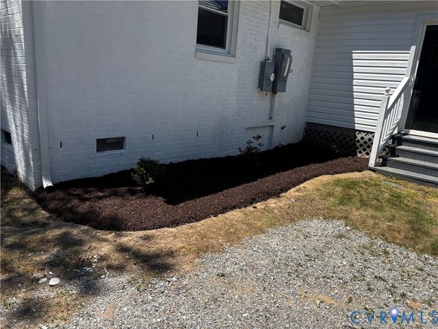 6456 Rural Point Rd, Hanover, VA 23116