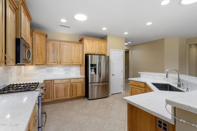 26297 W BURNETT Road, Buckeye, AZ 85396