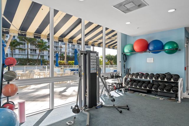 701 SE 21st Ave 103, Deerfield Beach, FL 33441