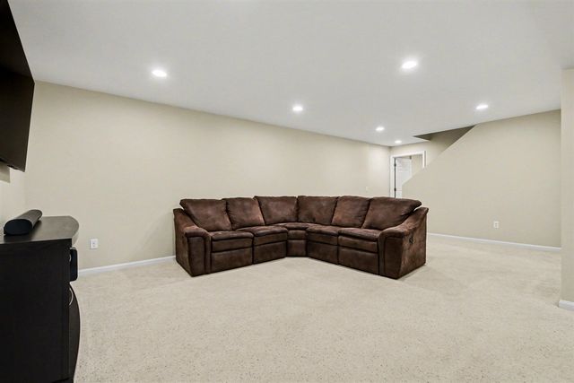 1330 Meadowgreen Court, Caledonia, MI 49316