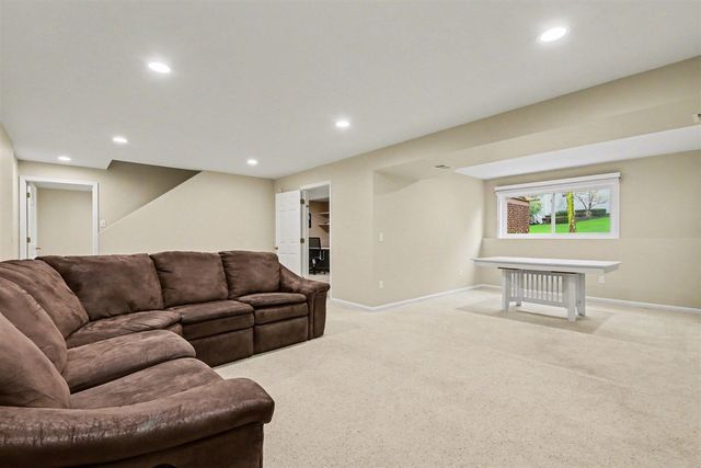 1330 Meadowgreen Court, Caledonia, MI 49316
