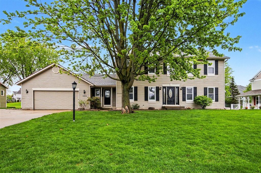 1330 Meadowgreen Court, Caledonia, MI 49316