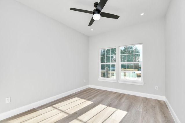 805 Road 5203, Cleveland, TX 77327
