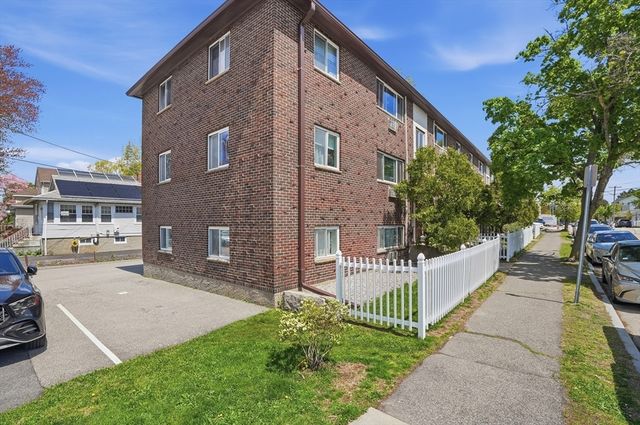 79 Holbrook Rd 2, Quincy, MA 02171