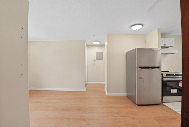 79 Holbrook Rd 2, Quincy, MA 02171