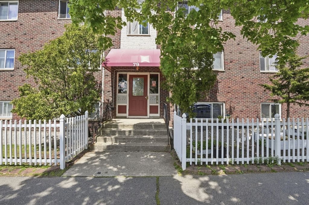 79 Holbrook Rd 2, Quincy, MA 02171