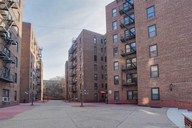 83-77 Woodhaven Boulevard 1G, Woodhaven, NY 11421