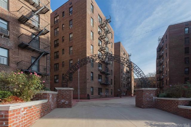 83-77 Woodhaven Boulevard 1G, Woodhaven, NY 11421