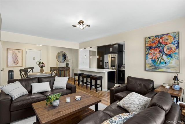 83-77 Woodhaven Boulevard 1G, Woodhaven, NY 11421