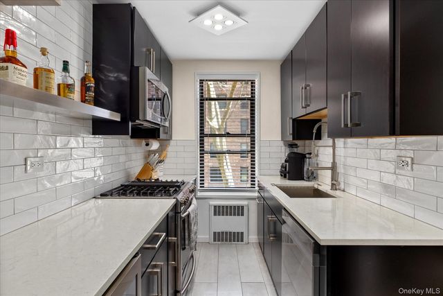 83-77 Woodhaven Boulevard 1G, Woodhaven, NY 11421