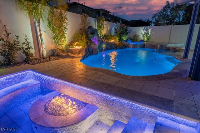 6655 Tranquil Seas Court, Las Vegas, NV 89139