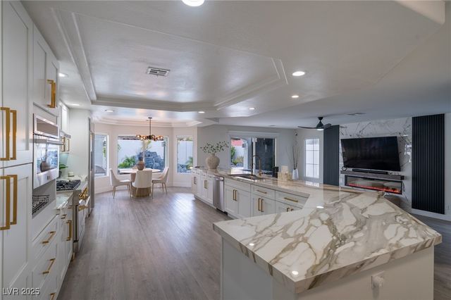 6655 Tranquil Seas Court, Las Vegas, NV 89139