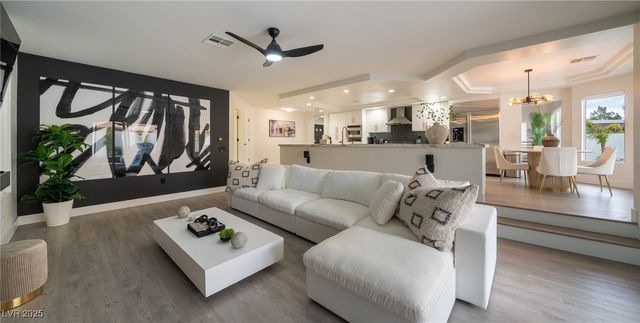 6655 Tranquil Seas Court, Las Vegas, NV 89139