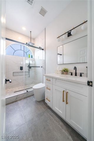 6655 Tranquil Seas Court, Las Vegas, NV 89139