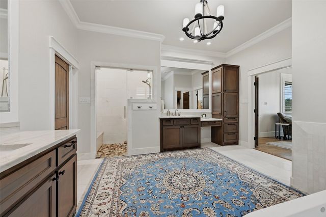 613 Kiowa Drive W, Lake Kiowa, TX 76240