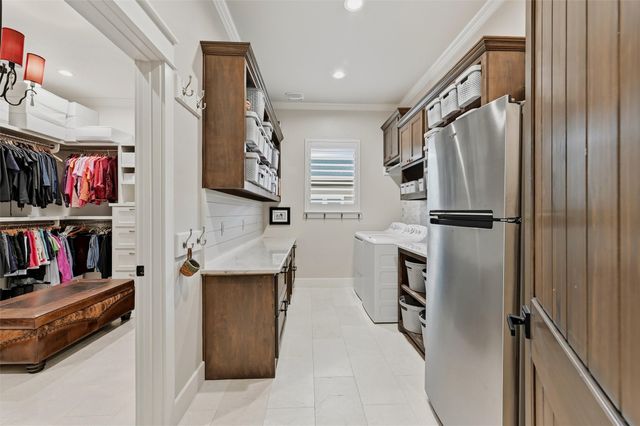613 Kiowa Drive W, Lake Kiowa, TX 76240