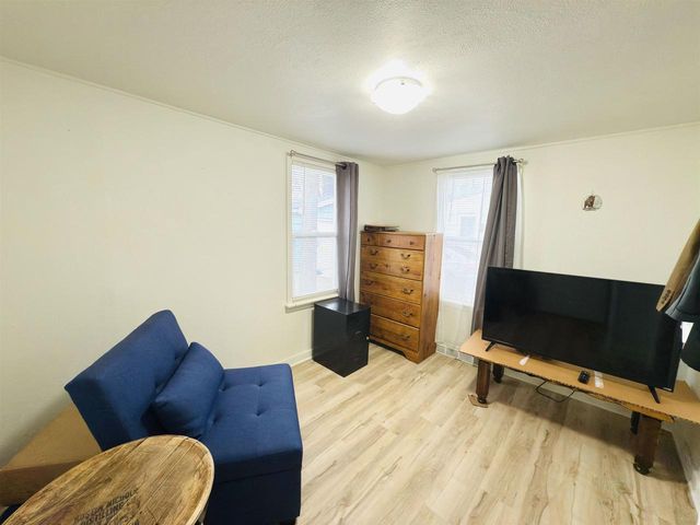 1714 N WILMER STREET, Appleton, WI 54911