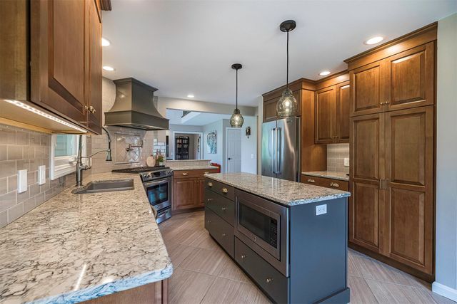 4168 WESTBURY RIDGE Drive, Erie, PA 16506