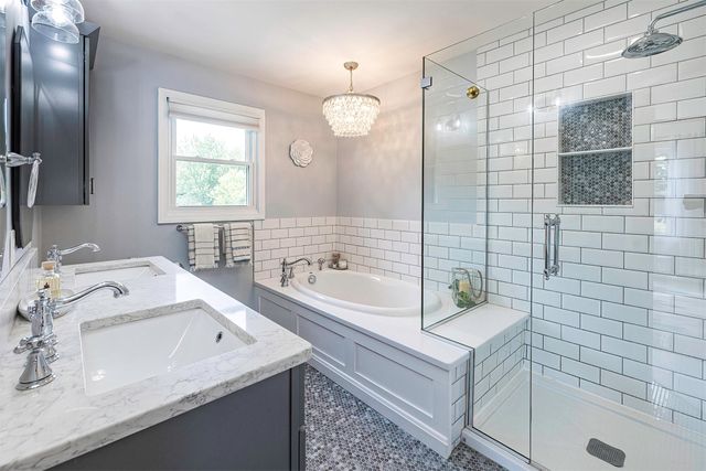 4168 WESTBURY RIDGE Drive, Erie, PA 16506