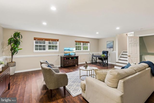 110 LAKE VIEW DR, Annapolis, MD 21403