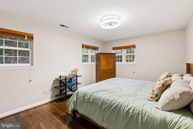 110 LAKE VIEW DR, Annapolis, MD 21403