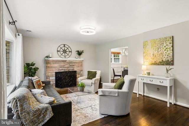 110 LAKE VIEW DR, Annapolis, MD 21403