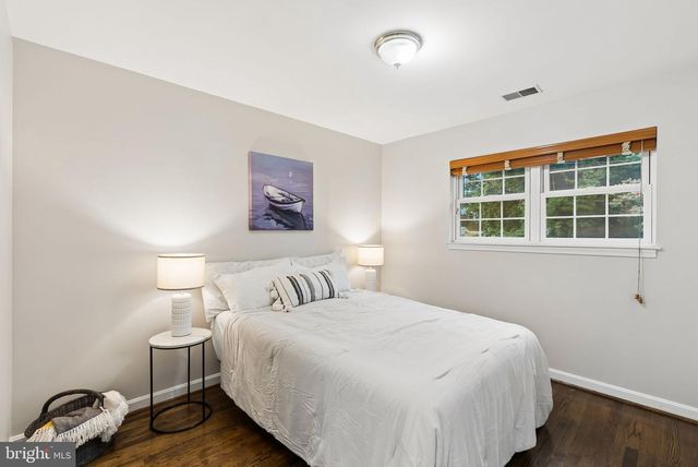 110 LAKE VIEW DR, Annapolis, MD 21403
