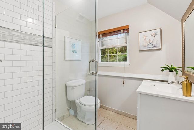 110 LAKE VIEW DR, Annapolis, MD 21403