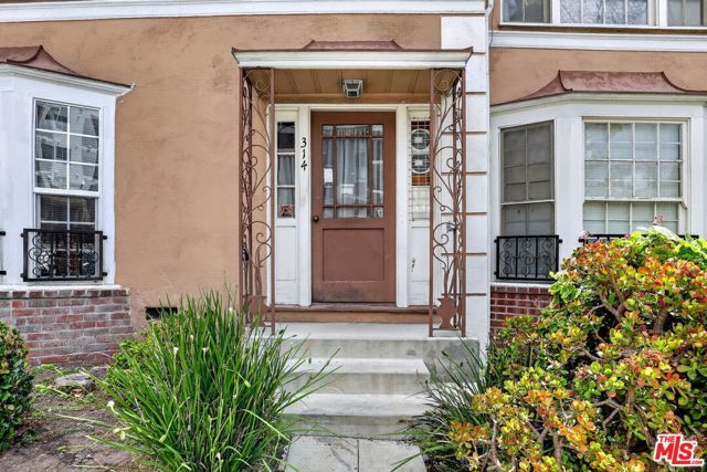 314 N St Andrews Place 3, Los Angeles, CA 90004