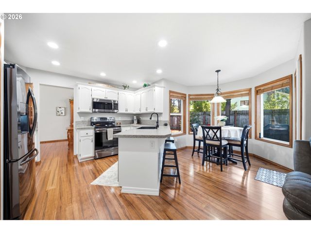 14397 Se MORNING SUN Ct, Clackamas, OR 97015