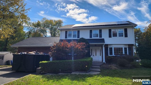 15 Sweetwood Court, Par-troy Hills Twp., NJ 07054