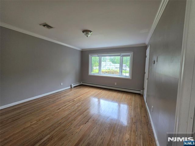 15 Sweetwood Court, Par-troy Hills Twp., NJ 07054