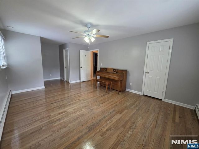 15 Sweetwood Court, Par-troy Hills Twp., NJ 07054