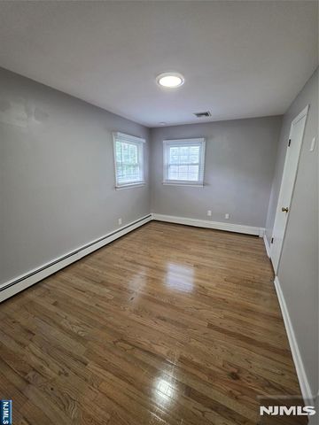 15 Sweetwood Court, Par-troy Hills Twp., NJ 07054