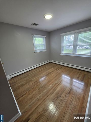 15 Sweetwood Court, Par-troy Hills Twp., NJ 07054