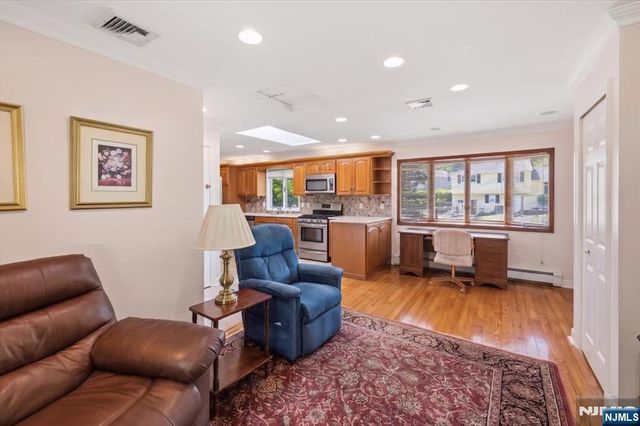 22 Lake Street, Hillsdale, NJ 07642