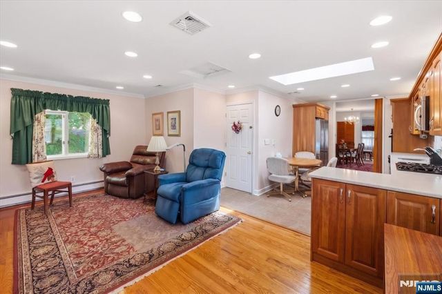 22 Lake Street, Hillsdale, NJ 07642