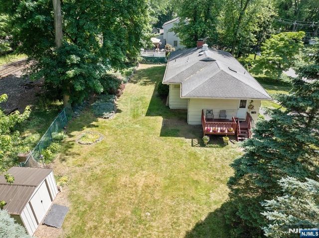 22 Lake Street, Hillsdale, NJ 07642