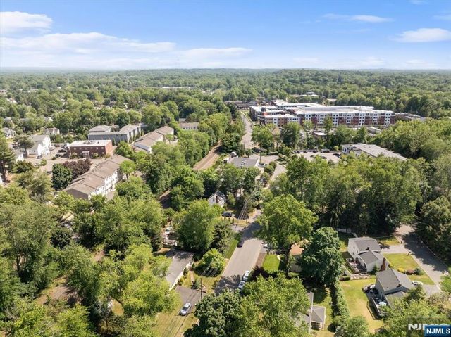 22 Lake Street, Hillsdale, NJ 07642
