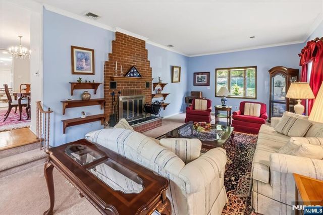 22 Lake Street, Hillsdale, NJ 07642