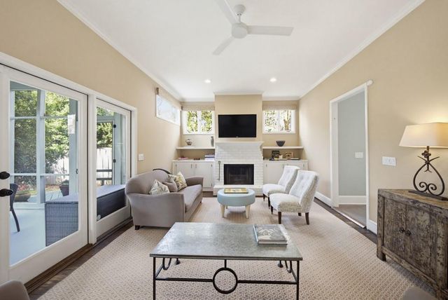 241 Lakeview NE Avenue, Atlanta, GA 30305