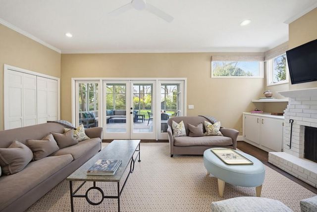 241 Lakeview NE Avenue, Atlanta, GA 30305