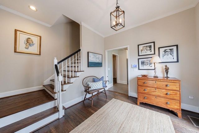 241 Lakeview NE Avenue, Atlanta, GA 30305